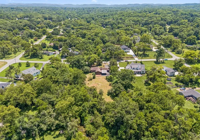 5th image of 725 Newberry Rd, Nashville, TN 37205 | MLS# 3316087