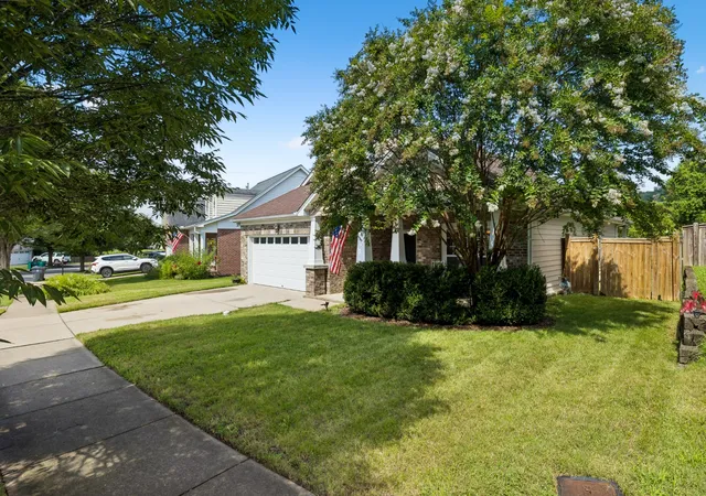 Photo 4 of Single family home for sale at 1008 Riverspring Dr, Nashville, TN 37221 | MLS# 3301880 | Listing updated on 2026-09-04