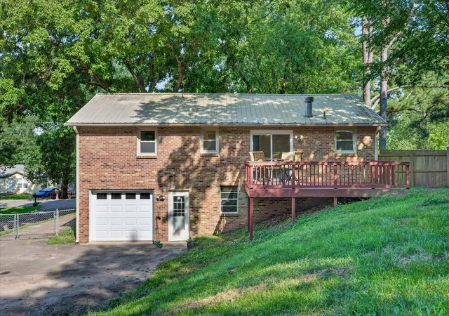 32nd image of 1832 Palamino Dr, Clarksville, TN 37042 | MLS# 3305295