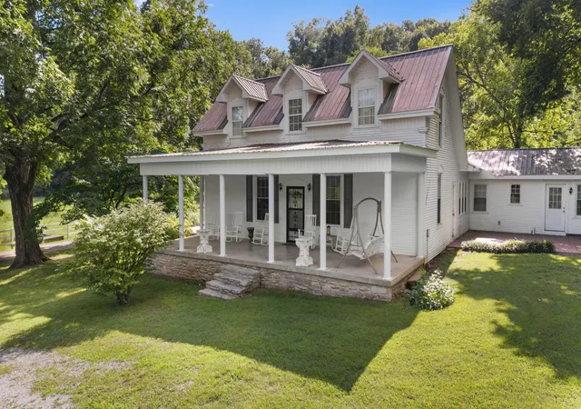 Photo 3 of Single family home for sale at 54 Warden Rd, Fayetteville, TN 37334 | MLS# 3302511 | Listing updated on 2026-07-22