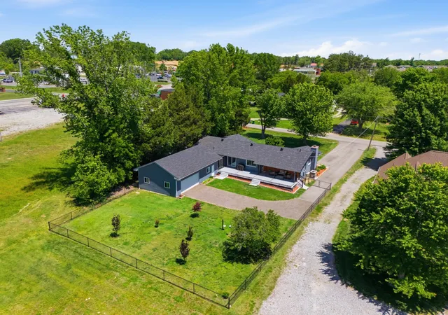 4th image of 105 Brooklawn Dr, White House, TN 37188 | MLS# 3301845