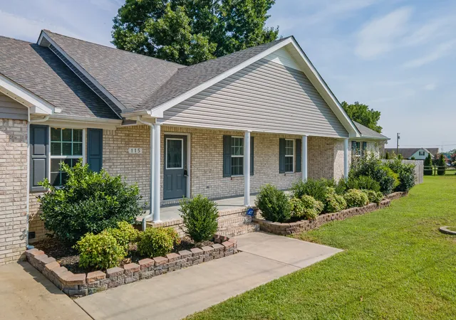 Photo 1 of Single family home for sale at 115 Lookout Ln, Pulaski, TN 38478 | MLS# 3314277 | Listing updated on 2026-08-07