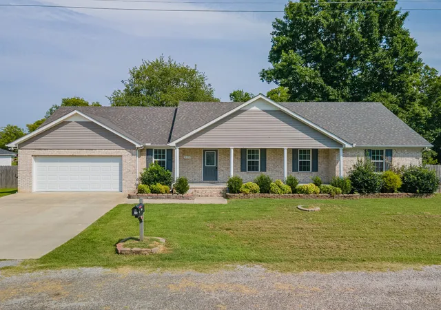 Photo 2 of Single family home for sale at 115 Lookout Ln, Pulaski, TN 38478 | MLS# 3314277 | Listing updated on 2026-08-07
