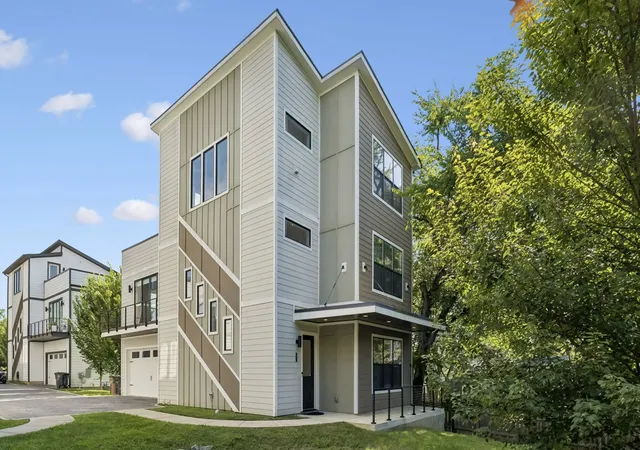 2nd image of 507 Summit St, Nashville, TN 37209 | MLS# 3511236