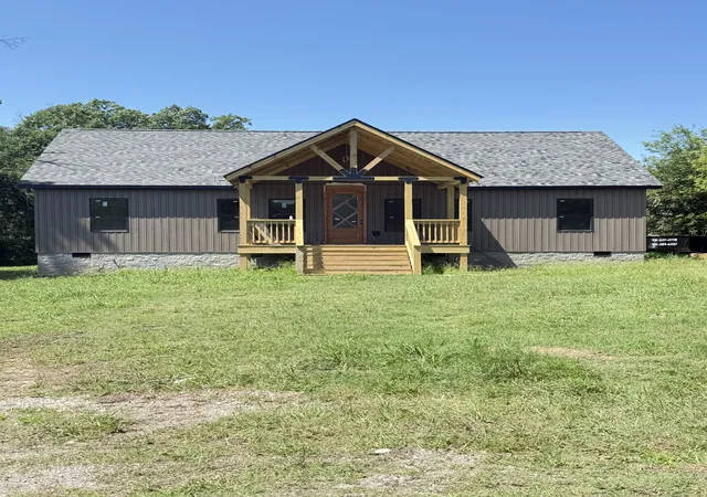 Photo 1 of Single family home for sale at 3122 Clay Tomlinson Rd, Erin, TN 37061 | MLS# 3318916 | Listing updated on 2026-08-01