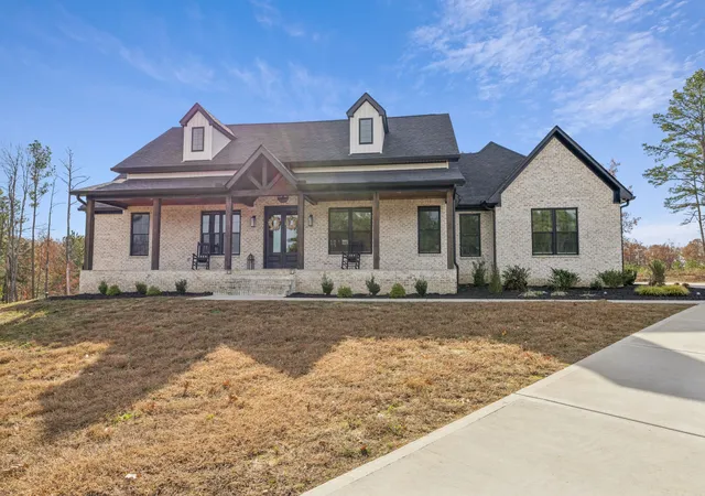 2nd image of 130 Saddlebrook Dr, Hohenwald, TN 38462 | MLS# 3301843