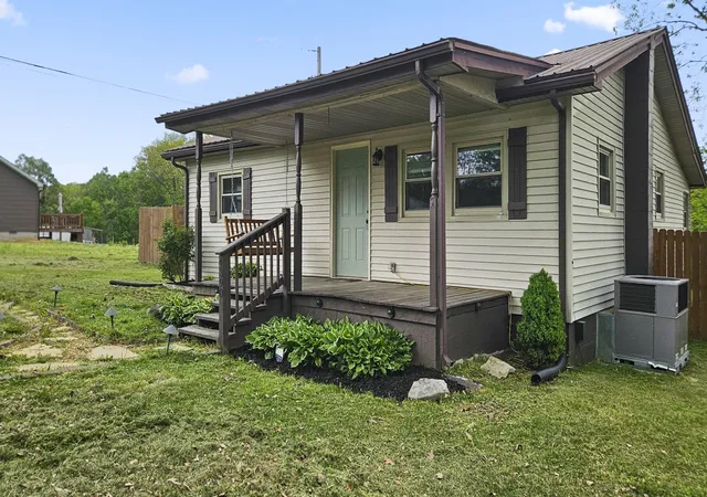 2nd image of 4390 S Bunker Hill Rd, Cookeville, TN 38506 | MLS# 3304772