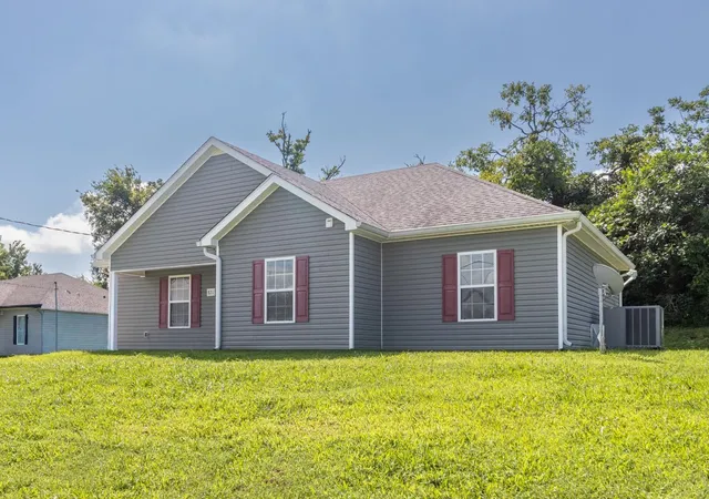 3rd image of 821 Verona Ave, Lewisburg, TN 37091 | MLS# 3301940