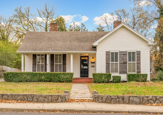 1st image of 2120 S Main St, Hopkinsville, KY 42240 | MLS# 3301856