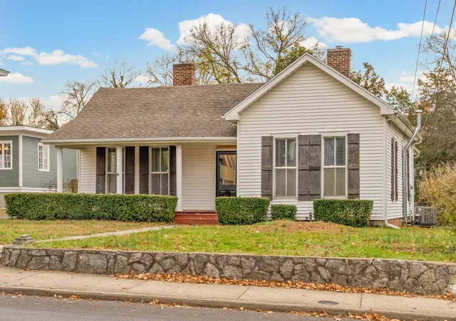 2nd image of 2120 S Main St, Hopkinsville, KY 42240 | MLS# 3301856