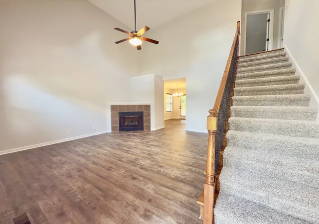 Photo 2 of Single family home for sale at 638 Hidden Valley Dr, Clarksville, TN 37040 | MLS# 3305205 | Listing updated on 2026-07-27