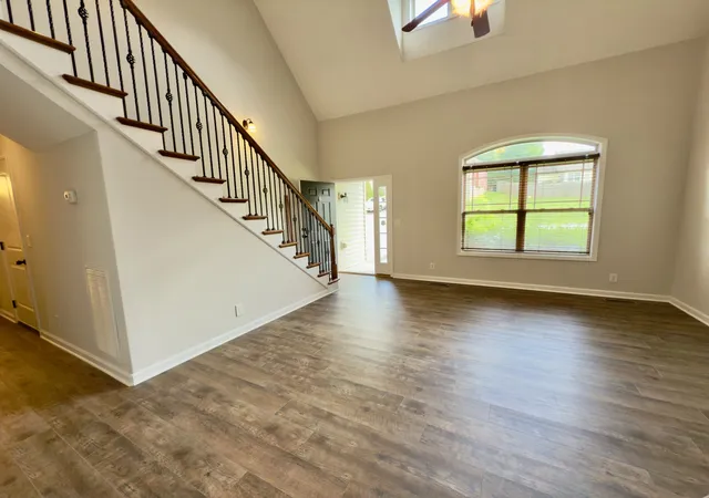 Photo 3 of Single family home for sale at 638 Hidden Valley Dr, Clarksville, TN 37040 | MLS# 3305205 | Listing updated on 2026-07-27