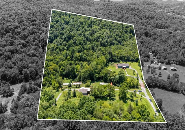 1st image of 910 Woodmore Hollow Ln, Hartsville, TN 37074 | MLS# 3305211