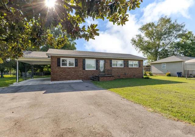 3rd image of 116 Eveningside Dr, Chapel Hill, TN 37034 | MLS# 3302447