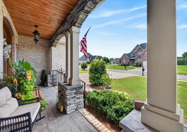Photo 4 of Single family home for sale at 1521 Amblewood Way, Clarksville, TN 37043 | MLS# 3512564 | Listing updated on 2026-08-27