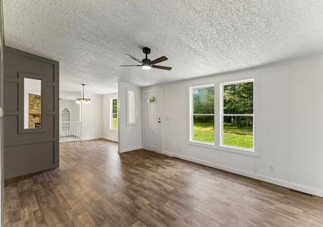4th image of 286 Henderson Rd, Hohenwald, TN 38462 | MLS# 3302275