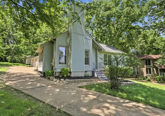 1st image of 536 New Castle Ln, Hermitage, TN 37076 | MLS# 3302338
