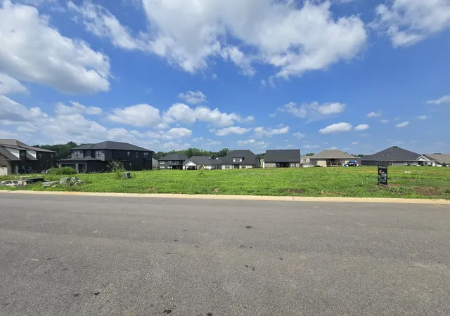 2nd image of 422 Blue Ridge Ct, Clarksville, TN 37043 | MLS# 3301943
