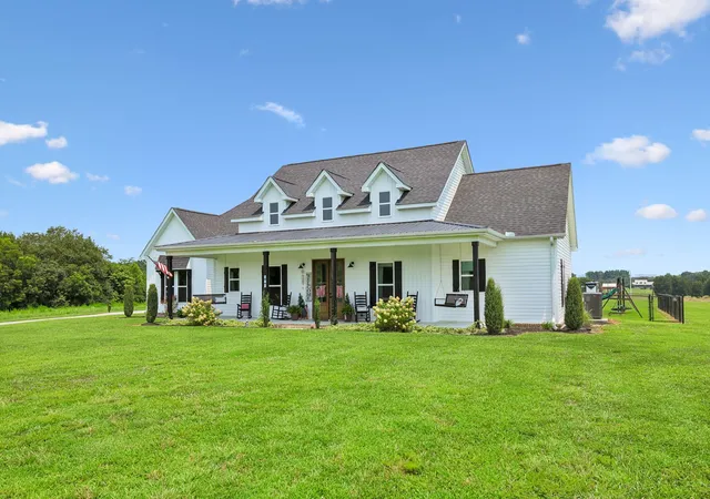 2nd image of 426 Maple Bend Rd, Winchester, TN 37398 | MLS# 3318434