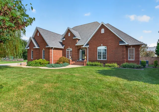 Photo 2 of Single family home for sale at 413 Settlers Trce, Tullahoma, TN 37388 | MLS# 3529156 | Listing updated on 2026-09-04