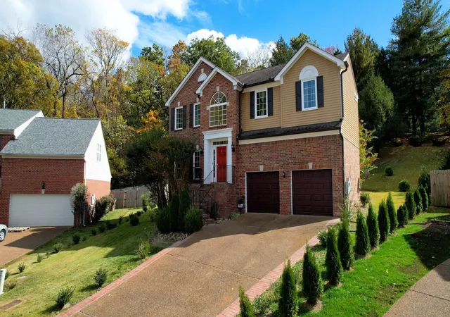 Photo 2 of Single family home for sale at 5416 Barton Vale Dr, Nashville, TN 37211 | MLS# 3301988 | Listing updated on 2026-08-16