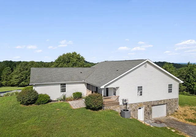 Photo 3 of Single family home for sale at 7421 Rabbit Ln, Birchwood, TN 37308 | MLS# 3301989 | Listing updated on 2026-10-20