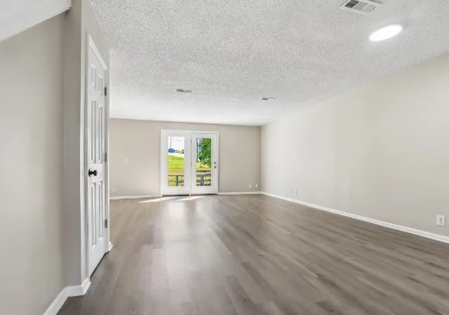 Photo 4 of Townhouse for sale at 627 Rockwood Dr, Hermitage, TN 37076 | MLS# 3304220 | Listing updated on 2026-09-29