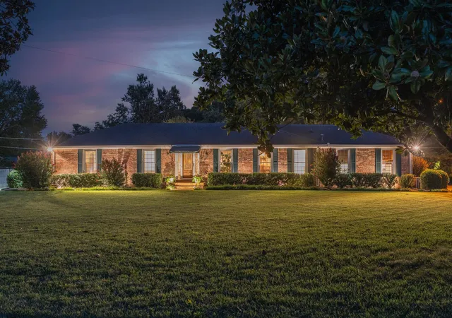 Photo 1 of Single family home for sale at 8105 Westhaven Dr, Nashville, TN 37221 | MLS# 3311728 | Listing updated on 2026-09-06