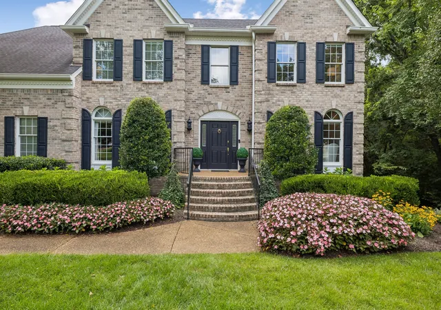 Photo 3 of Single family home for sale at 9023 Fallswood Ln, Brentwood, TN 37027 | MLS# 3304290 | Listing updated on 2026-09-06