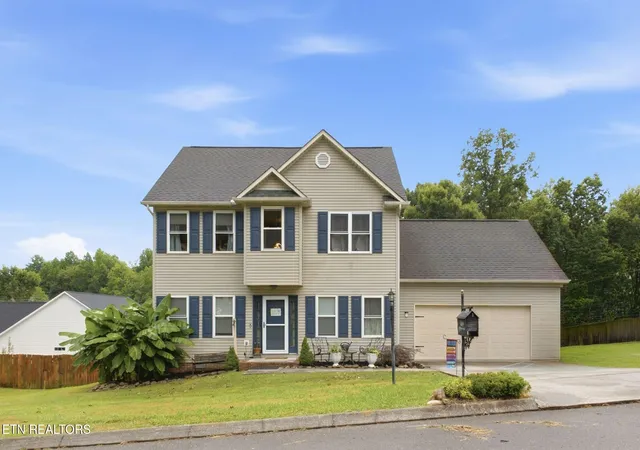 Photo 1 of Single family home for sale at 6504 Ridge Run Dr, Knoxville, TN 37921 | MLS# 3302037 | Listing updated on 2026-09-15