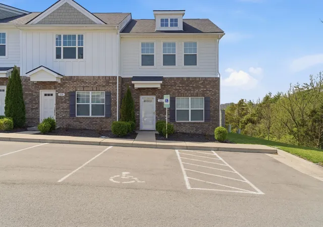 1st image of 102 Dry Creek Commons Dr, Goodlettsville, TN 37072 | MLS# 3318520