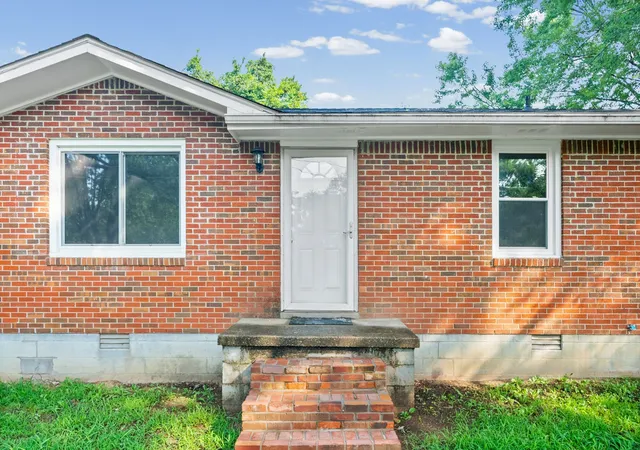 3rd image of 1406 Arden Pl, Hopkinsville, KY 42240 | MLS# 3305246
