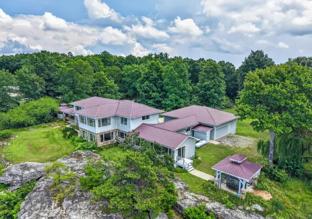 2nd image of 1981 Porch Rock Road, Pikeville, TN 37367 | MLS# 3302227