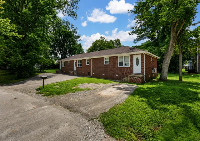 2nd image of 88 W Fork Dr, Clarksville, TN 37042 | MLS# 3421287