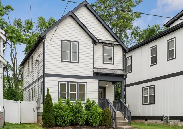 Photo 1 of Single family home for sale at 803 21st Avenue N, Nashville, TN 37208 | MLS# 3306635 | Listing updated on 2026-09-03