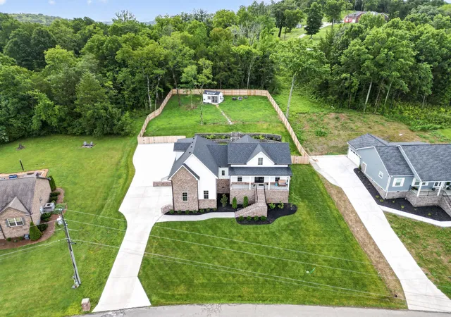 2nd image of 545 Bridle Path Ln, Hartsville, TN 37074 | MLS# 3305466