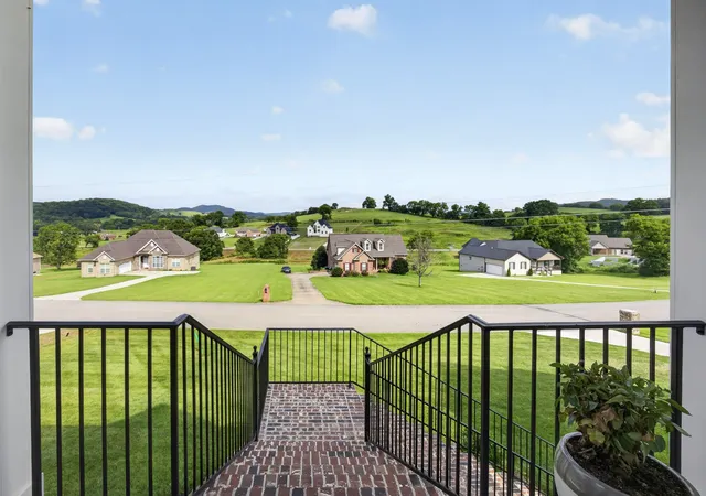 Photo 3 of Single family home for sale at 545 Bridle Path Ln, Hartsville, TN 37074 | MLS# 3305466 | Listing updated on 2026-09-02