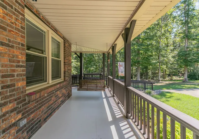 Photo 3 of Single family home for sale at 1981 Highway 100, Centerville, TN 37033 | MLS# 3545088 | Listing updated on 2026-09-29