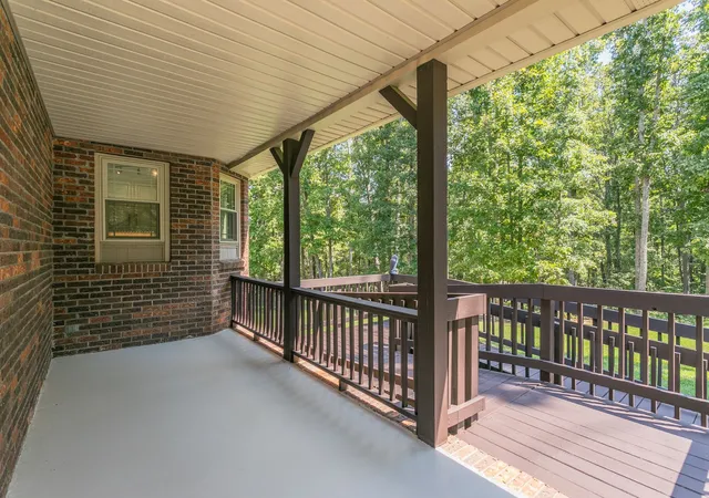Photo 4 of Single family home for sale at 1981 Highway 100, Centerville, TN 37033 | MLS# 3545088 | Listing updated on 2026-09-29