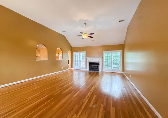 Photo 3 of Single family home for sale at 6724 Cold Strm Dr, Nashville, TN 37221 | MLS# 3302405 | Listing updated on 2026-09-17