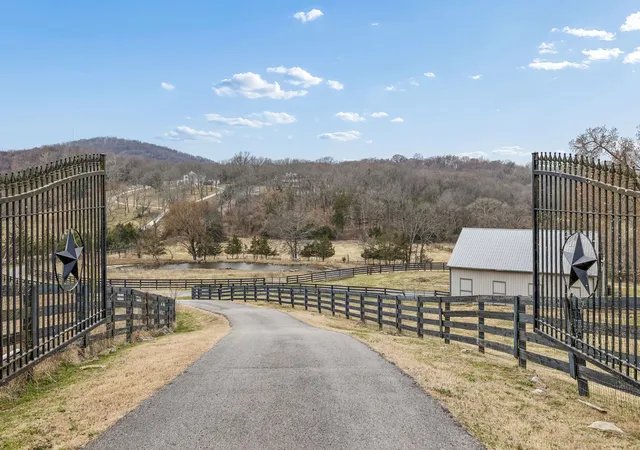 Photo 3 of Single family home for sale at 2200 Lone Star Ln, Nolensville, TN 37135 | MLS# 3592165 | Listing updated on 2026-09-18