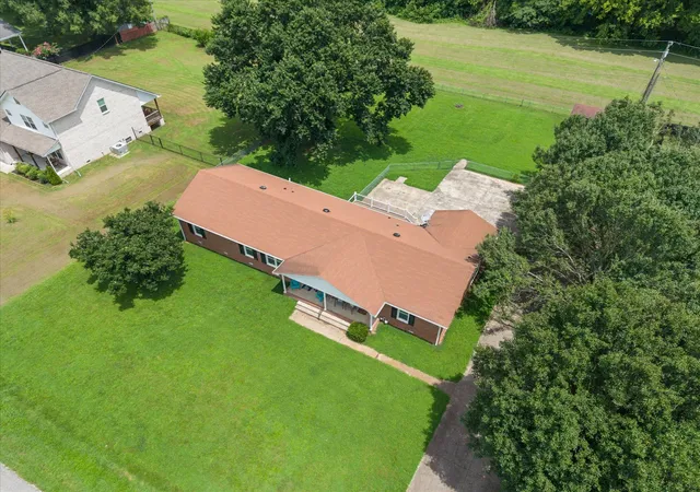 33rd image of 704 Redwood Cir, Columbia, TN 38401 | MLS# 3304313