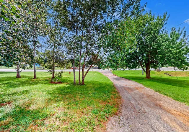 19th image of 801 Tiny Town Rd, Clarksville, TN 37042 | MLS# 3302388
