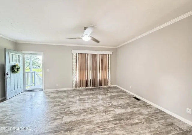 Photo 3 of Manufactured home for sale at 381 Dixon Rd, Crossville, TN 38571 | MLS# 3302387 | Listing updated on 2026-10-03