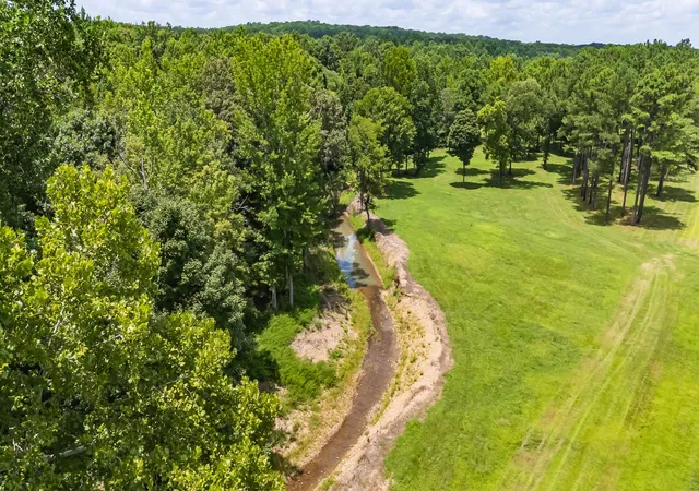 3rd image of 11985 Hwy 641 S, Holladay, TN 38341 | MLS# 3304831