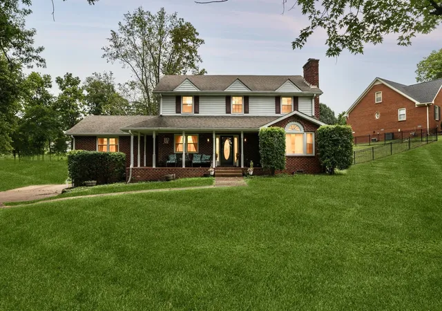Photo 1 of Single family home for sale at 28 Noel Dr, Mount Juliet, TN 37122 | MLS# 3304157 | Listing updated on 2026-09-28