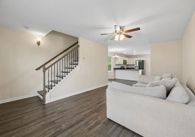 Photo 4 of Townhouse for sale at 204 Woodland Valley Ln, Clarksville, TN 37040 | MLS# 3309244 | Listing updated on 2026-08-30