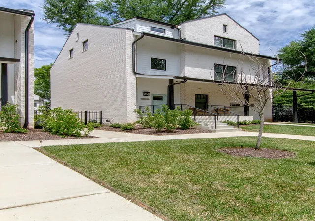 Photo 3 of Single family home for sale at 1813 Beech Ave #1, Nashville, TN 37203 | MLS# 3305193 | Listing updated on 2026-07-24