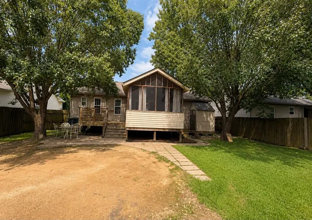 Photo 3 of Sale Pending at 1952 Waterford Dr, Old Hickory, TN 37138 | MLS# 3302513 | Listing updated on 2026-08-01