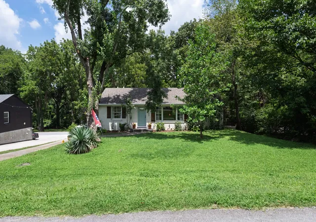 Photo 2 of Single family home for sale at 163 Dellway Dr, Nashville, TN 37207 | MLS# 3304177 | Listing updated on 2026-10-02